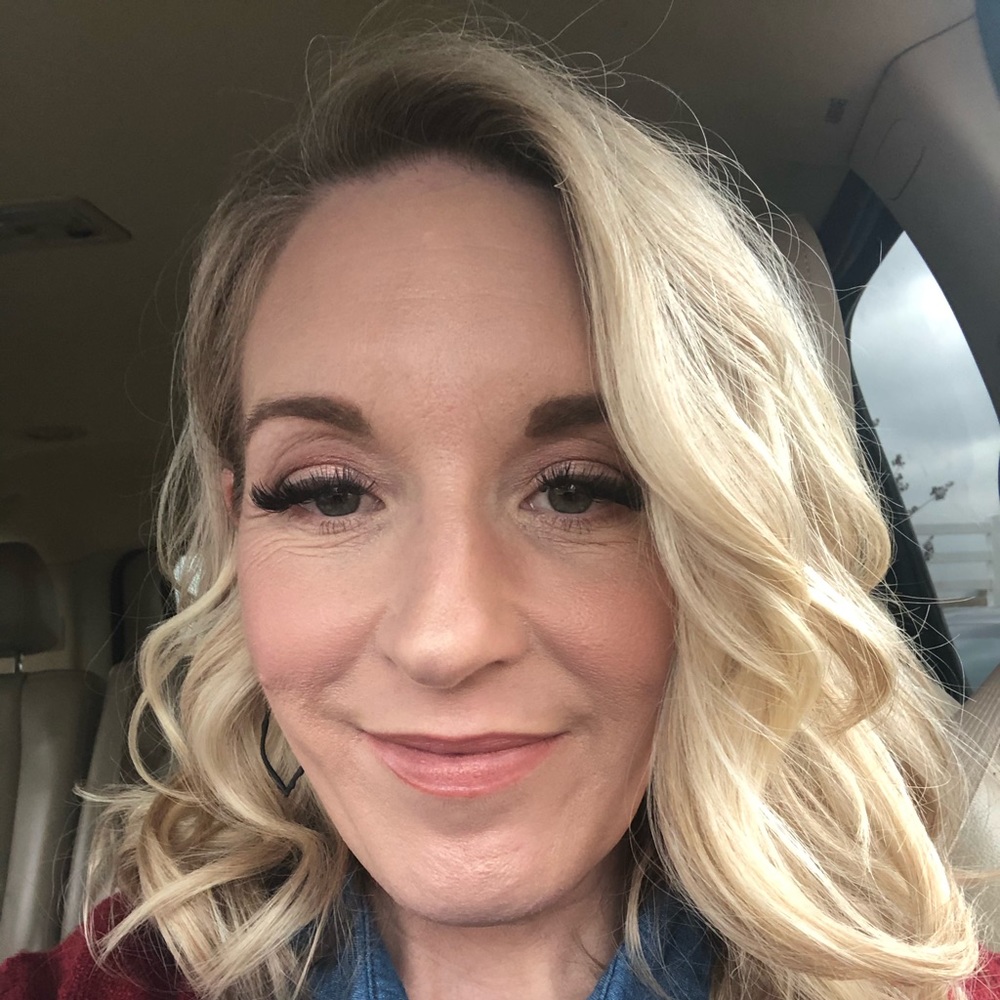 Meet your Posher, Brooke